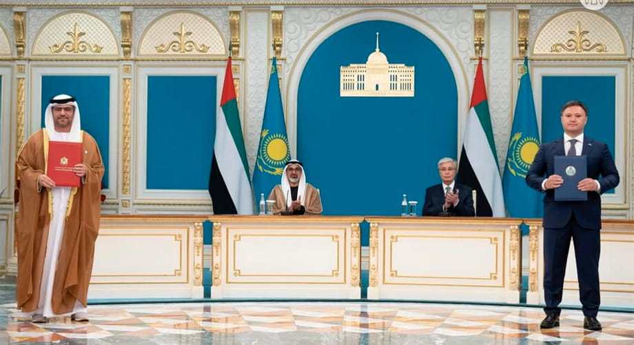 مجموعة موانئ أبوظبي تبرم شراكات تجارية لتعزيز حضورها في كازاخستان
