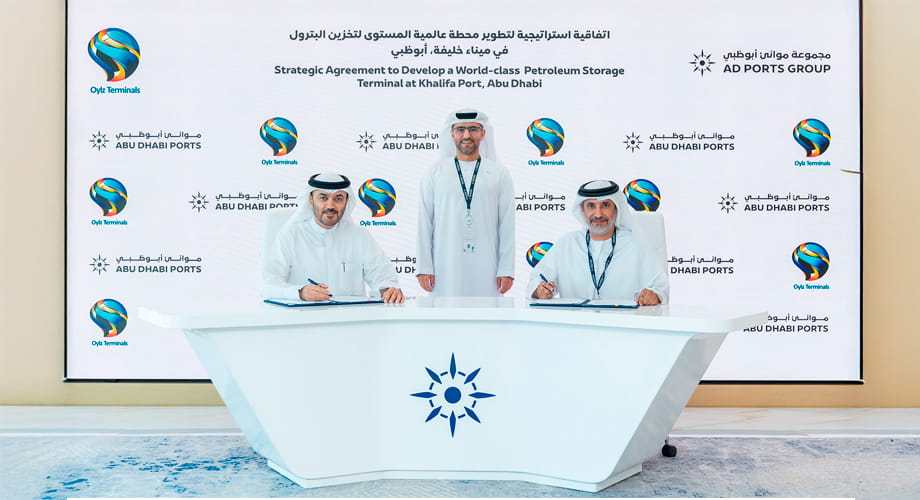 مجموعة موانئ أبوظبي توقع اتفاقية استراتيجية مع شركة “أويلز تيرمينالز” لتطوير محطة عالمية المستوى لتخزين المنتجات البترولية في ميناء خليفة