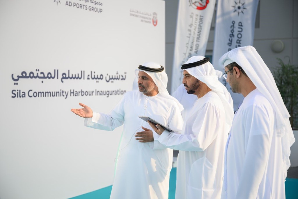 حمدان بن زايد آل نهيان يُدشّن حزمة من مشاريع التطوير البحرية في السلع وجزيرة الفيي بمنطقة الظفرة
