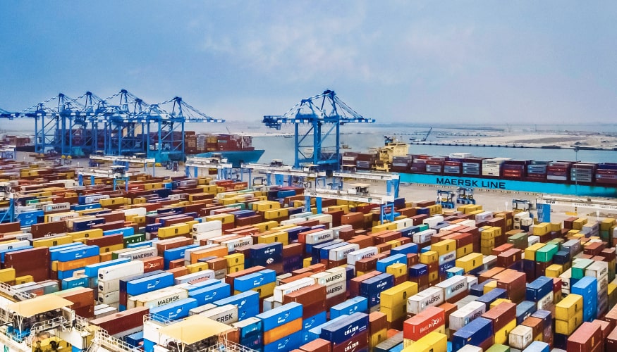 مجموعة موانئ أبوظبي تحقق عائدات لافتة خلال العام المالي 2021 بلغت 3.9 مليار درهم (ما يعادل 1.1 مليار دولار أمريكي) بزيادة 14% عن العام الماضي مع نمو صافي الأرباح ليصل إلى 845 مليون درهم (ما يعادل 230 مليون دولار أمريكي) بحسب البيانات المالية الأولية غير المدققة