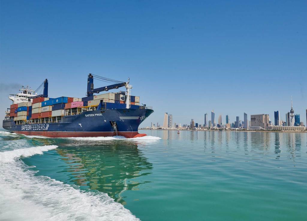 First Vessel Arrives at Shuwaikh Port Following Launch of Container Shipping Service from Khalifa Port